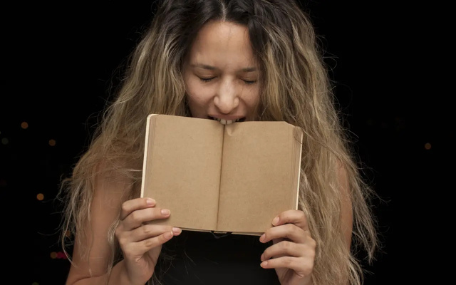 Etudiante qui a des difficultés dans une matière