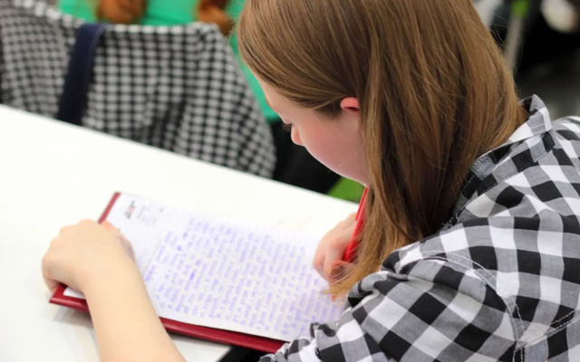 Etudiante qui passe son bac