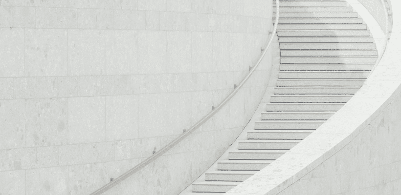 tage 2 preparation escalier blanc