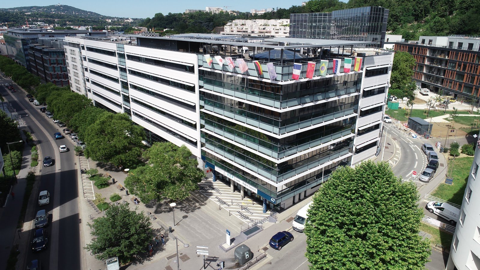 IDRAC Business School