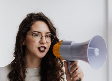 Voix passive et voix active : explications, usages et exemples !