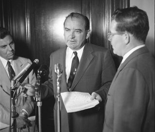 Maccarthysme : la chasse aux communistes 